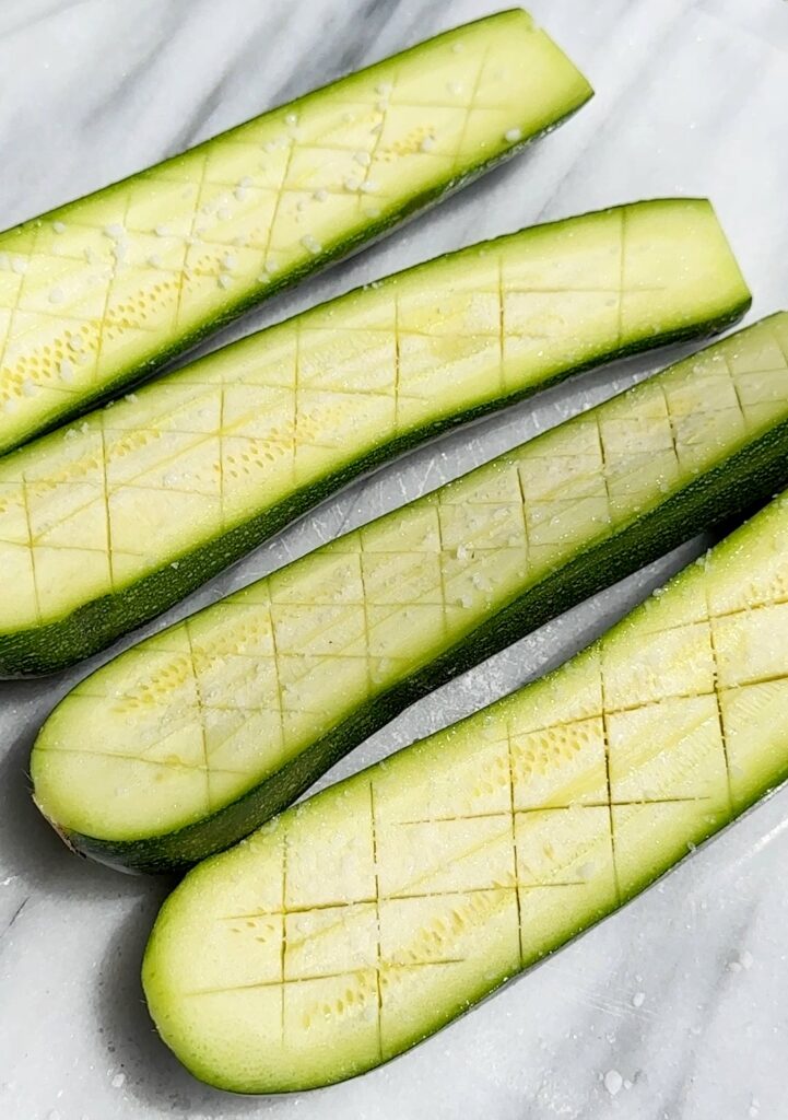 Roasted Zucchini with Wild Garlic Sauce und Feta