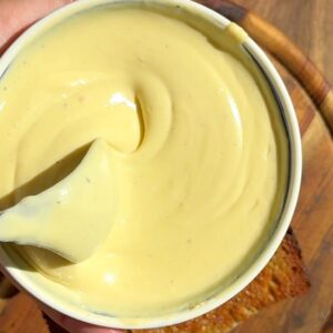 Roasted Garlic Greek Yogurt Mayo