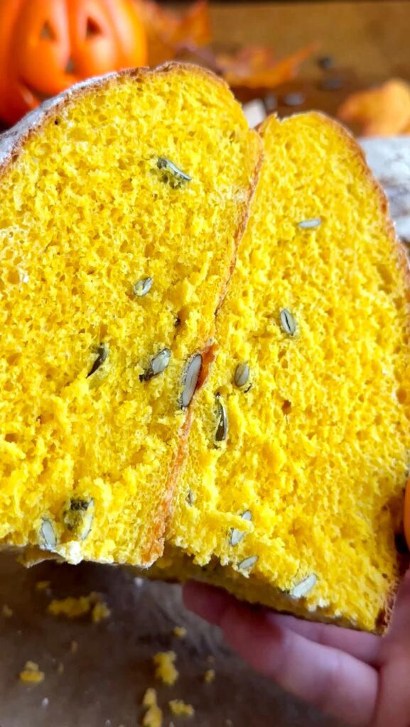 Bread with Roasted Pumpkin Seeds