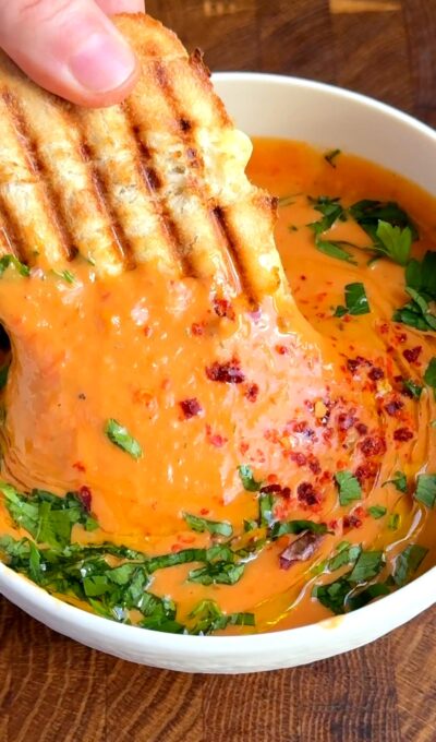 Creamy Roasted Cherry Tomato & Red Pepper Soup