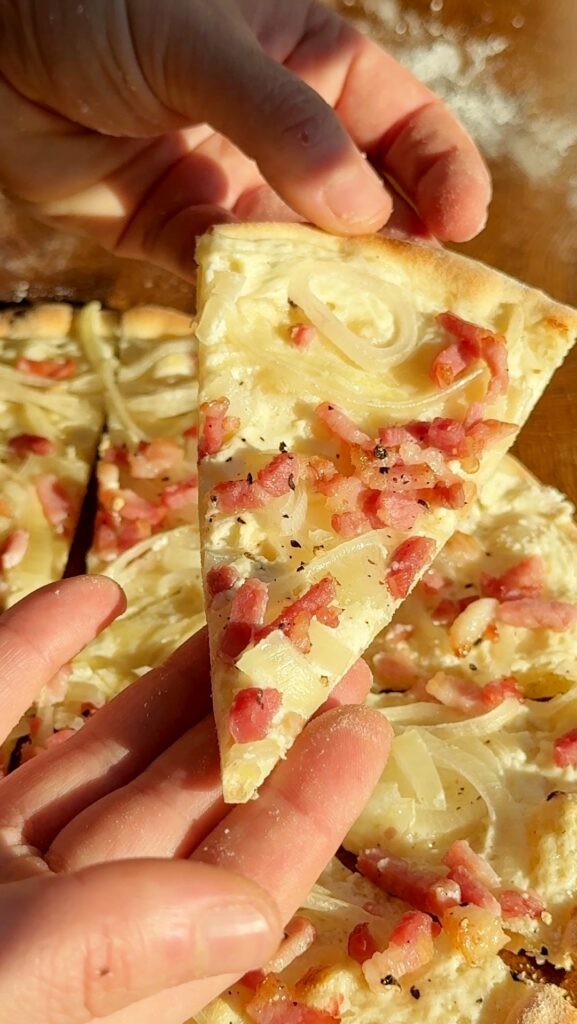 Tarte Flambée (Elsässer Flammkuchen)