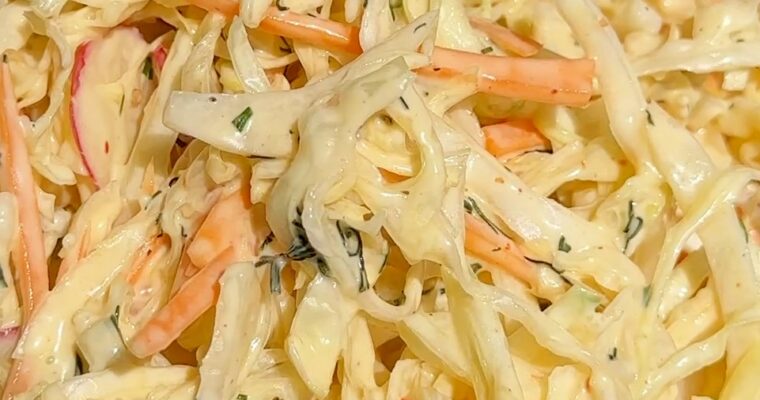 Super Creamy Coleslaw Salad: A Tangy and Refreshing Side Dish