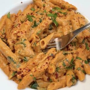 Creamy Spinach Tomato Pasta